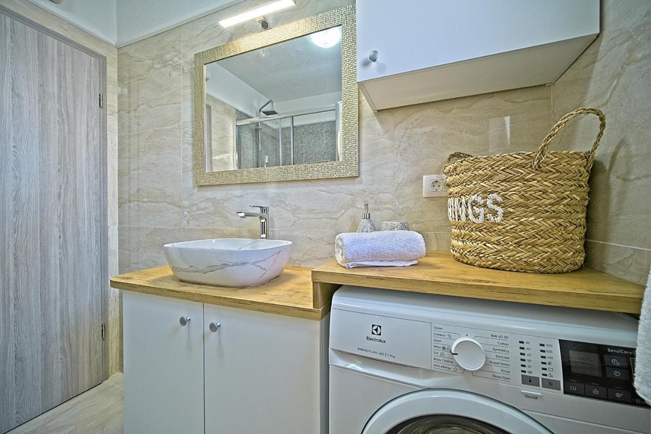 Luxury Apartment "Blue Diamond" Postira Exterior foto