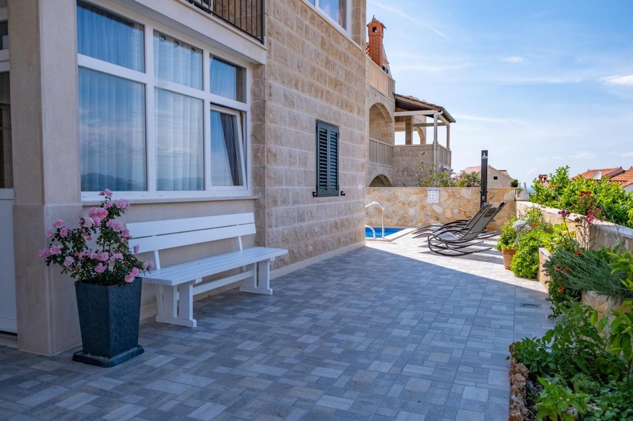 Luxury Apartment "Blue Diamond" Postira Exterior foto