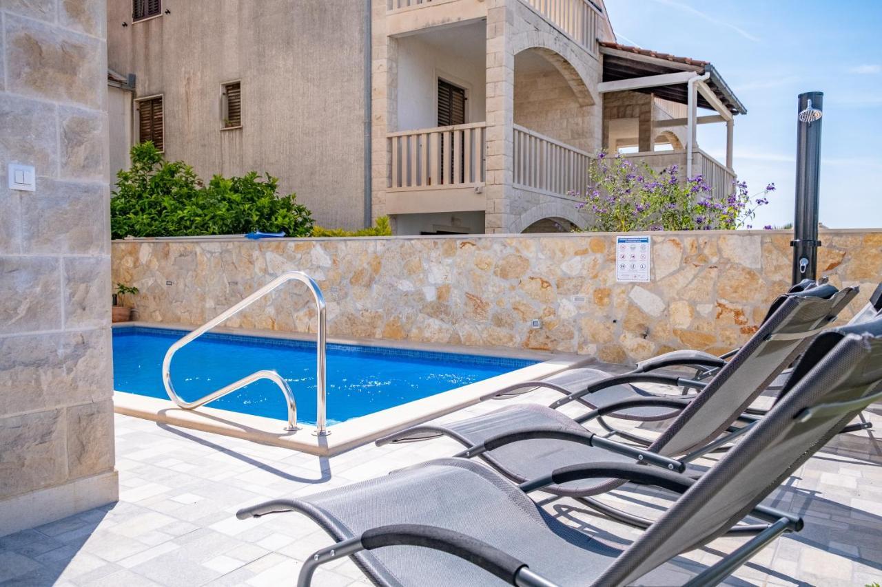 Luxury Apartment "Blue Diamond" Postira Exterior foto